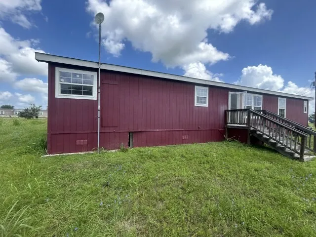 268 W Oaks Victoria, TX 77905