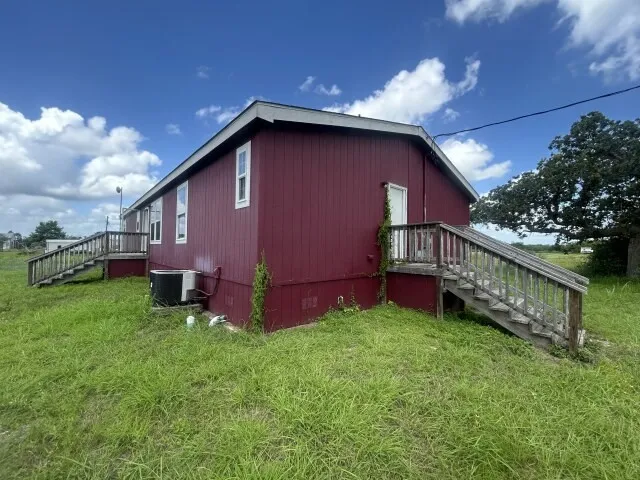268 W Oaks Victoria, TX 77905