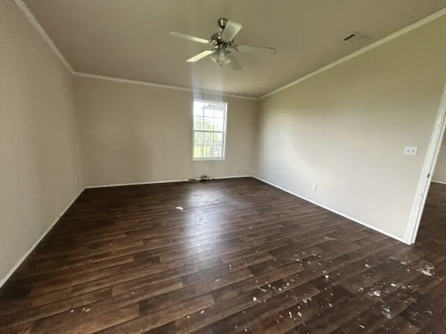 268 W Oaks Victoria, TX 77905
