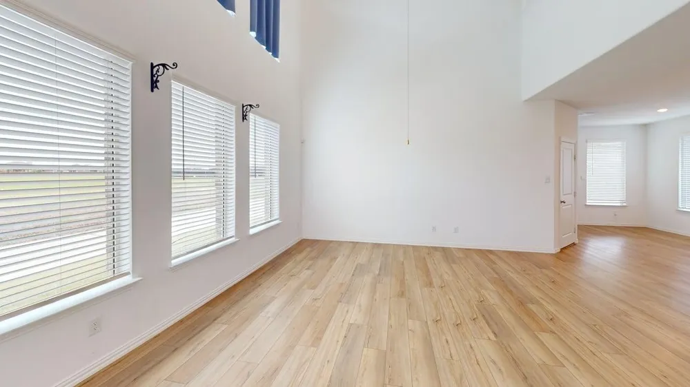 3750 Honey Daisy Drive Crandall, TX 75114
