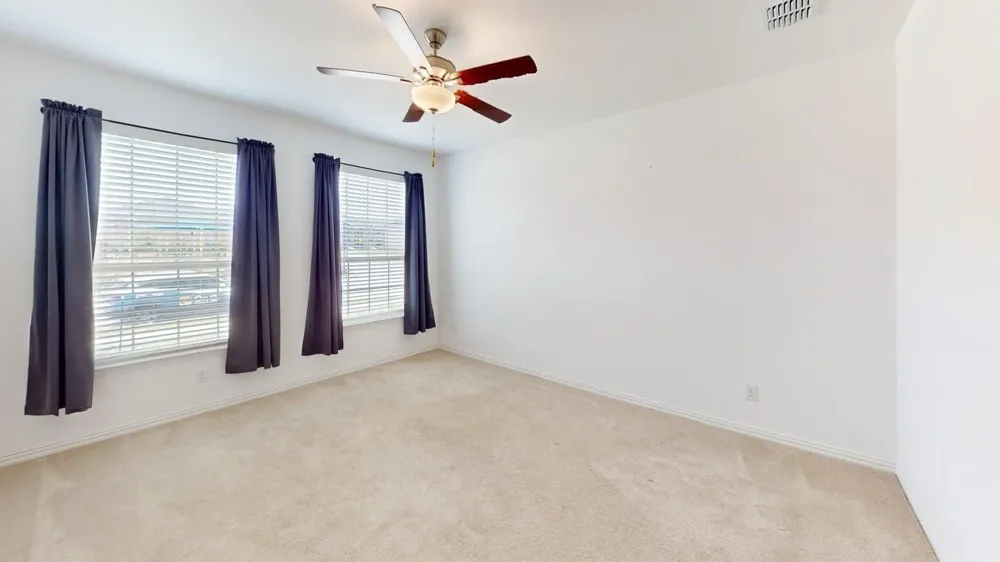 3750 Honey Daisy Drive Crandall, TX 75114