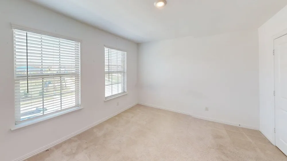 3750 Honey Daisy Drive Crandall, TX 75114