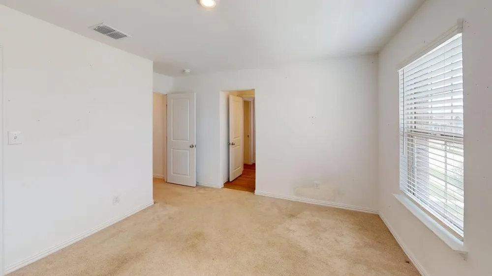 3750 Honey Daisy Drive Crandall, TX 75114