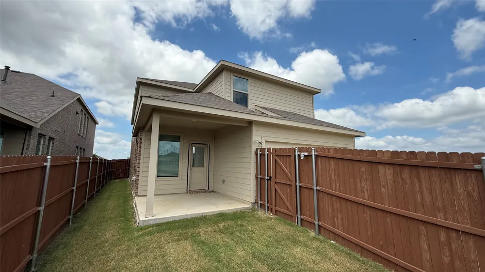 3750 Honey Daisy Drive Crandall, TX 75114