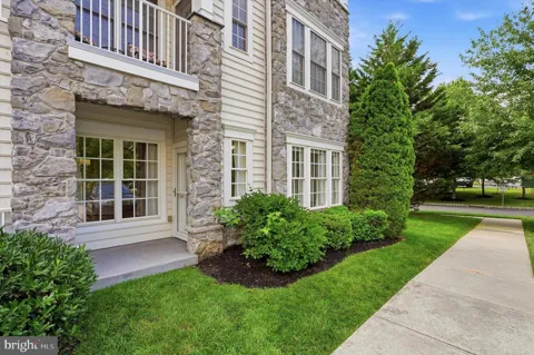 1102 LILAC COURT