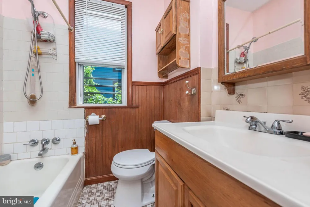5111 ARDMORE WAY Baltimore, MD 21206