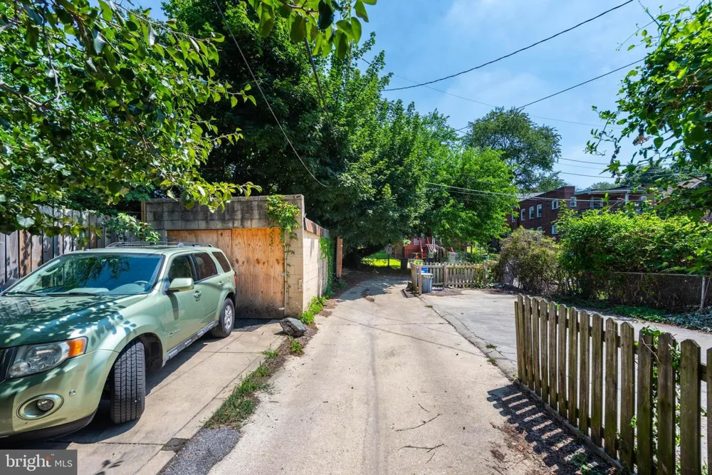 5111 ARDMORE WAY Baltimore, MD 21206