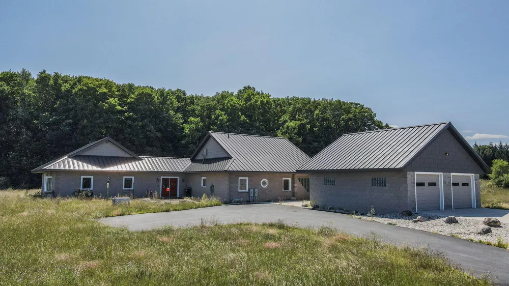 11425 Kerry Road Brethren, MI 49619
