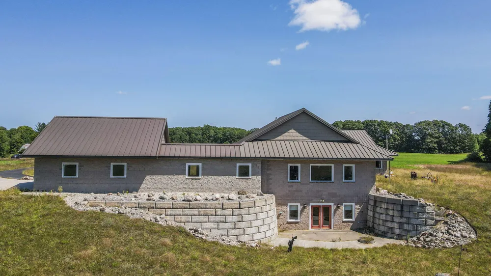 11425 Kerry Road Brethren, MI 49619