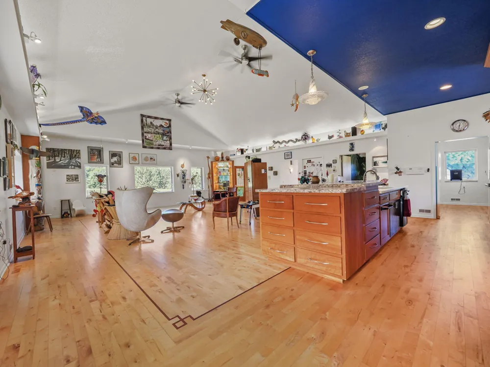 11425 Kerry Road Brethren, MI 49619