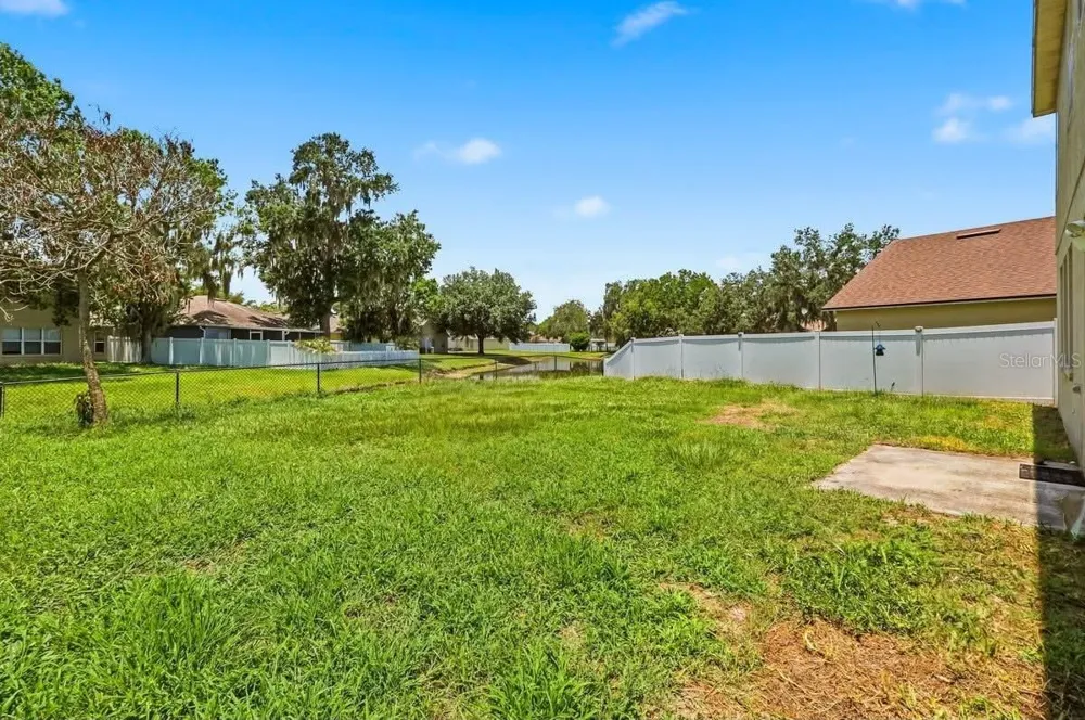 2203 BLACKWOOD DRIVE Mulberry, FL 33860