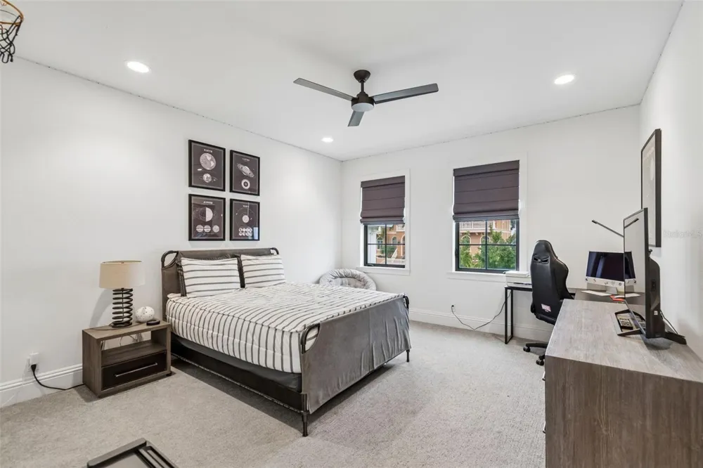 5811 MARINER STREET Tampa, FL 33609