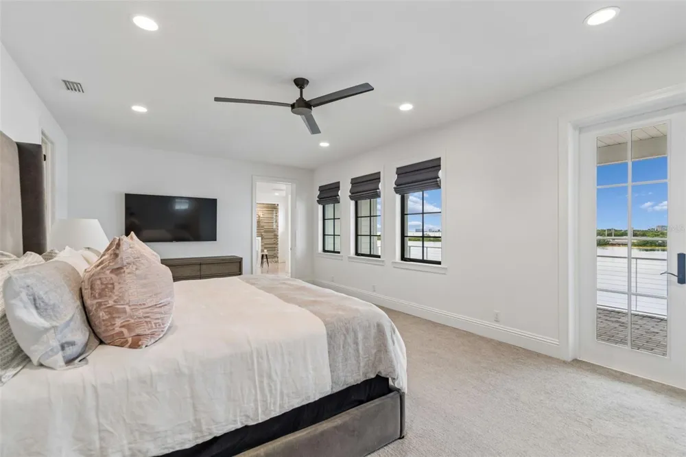 5811 MARINER STREET Tampa, FL 33609
