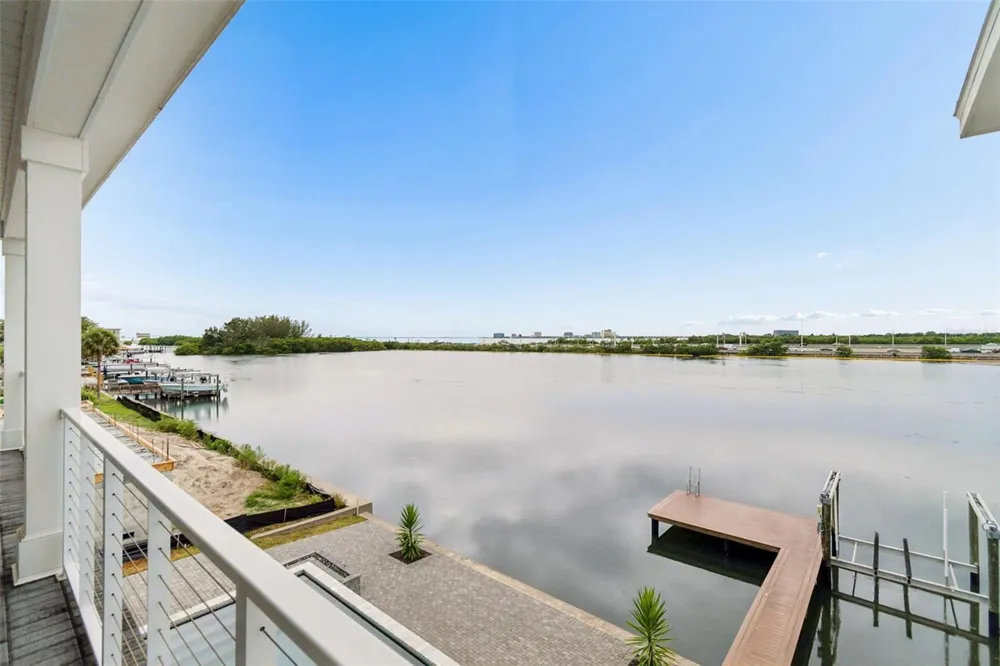 5811 MARINER STREET Tampa, FL 33609