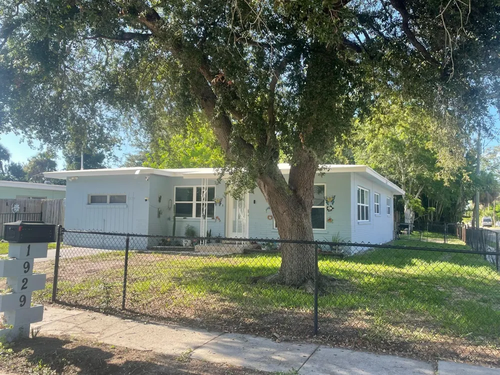 1929 3RD AVENUE E Bradenton, FL 34208