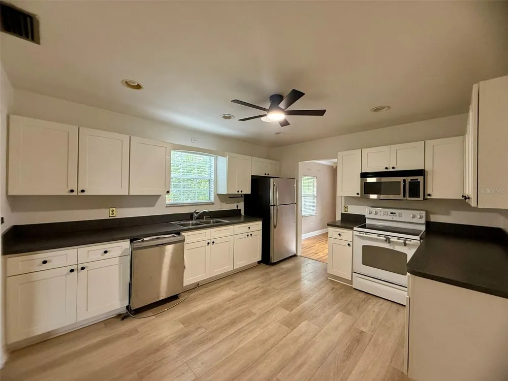 702 AVENUE H NE Winter Haven, FL 33881