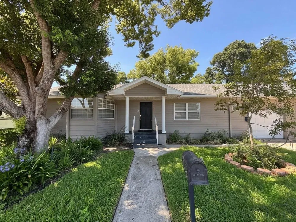 702 AVENUE H NE Winter Haven, FL 33881