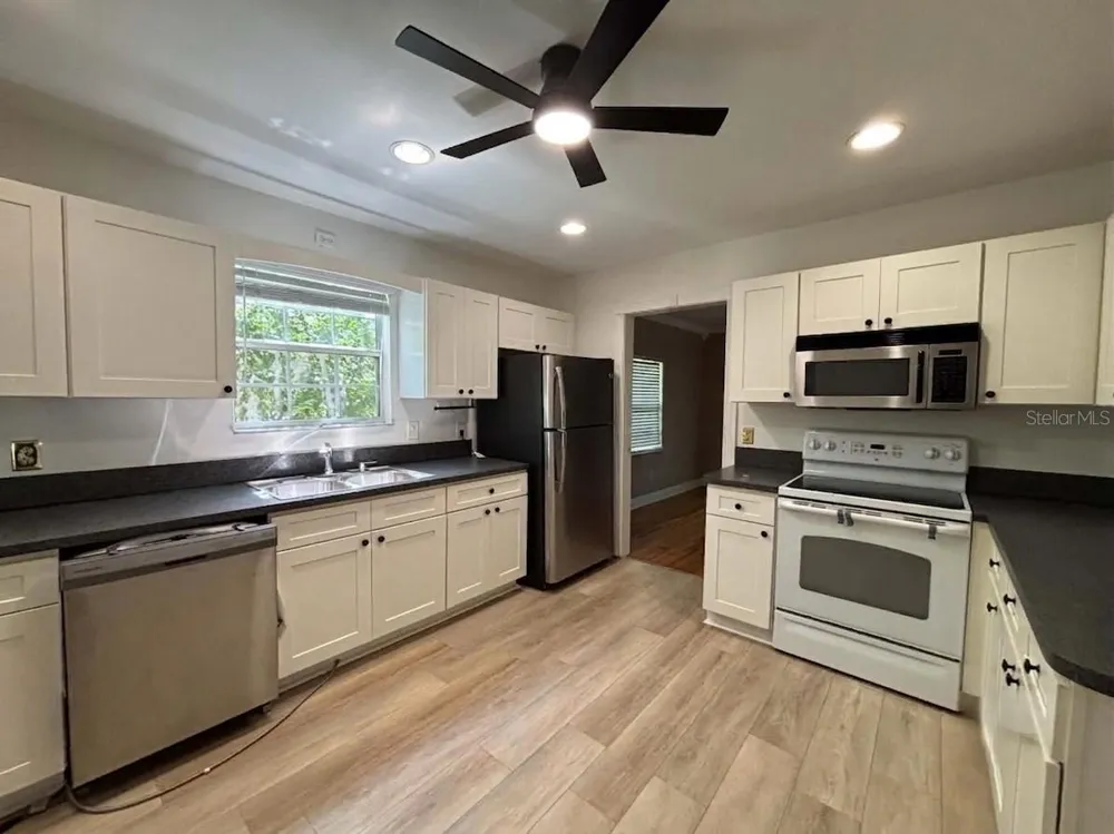 702 AVENUE H NE Winter Haven, FL 33881