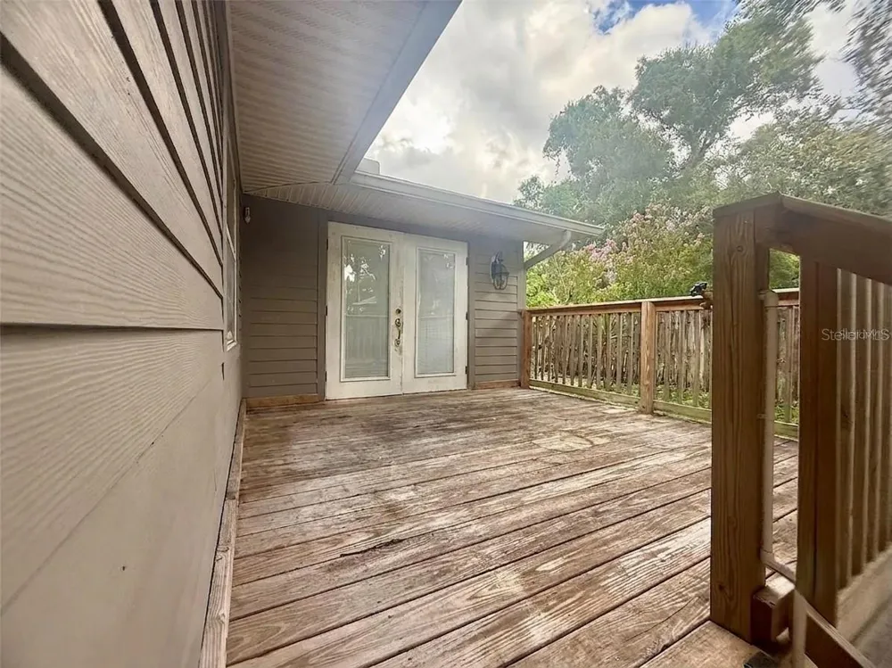 702 AVENUE H NE Winter Haven, FL 33881