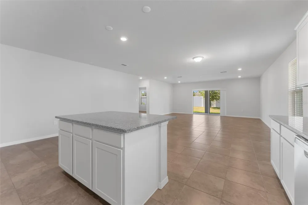 9642 SUMMERS CAY CIRCLE Thonotosassa, FL 33592
