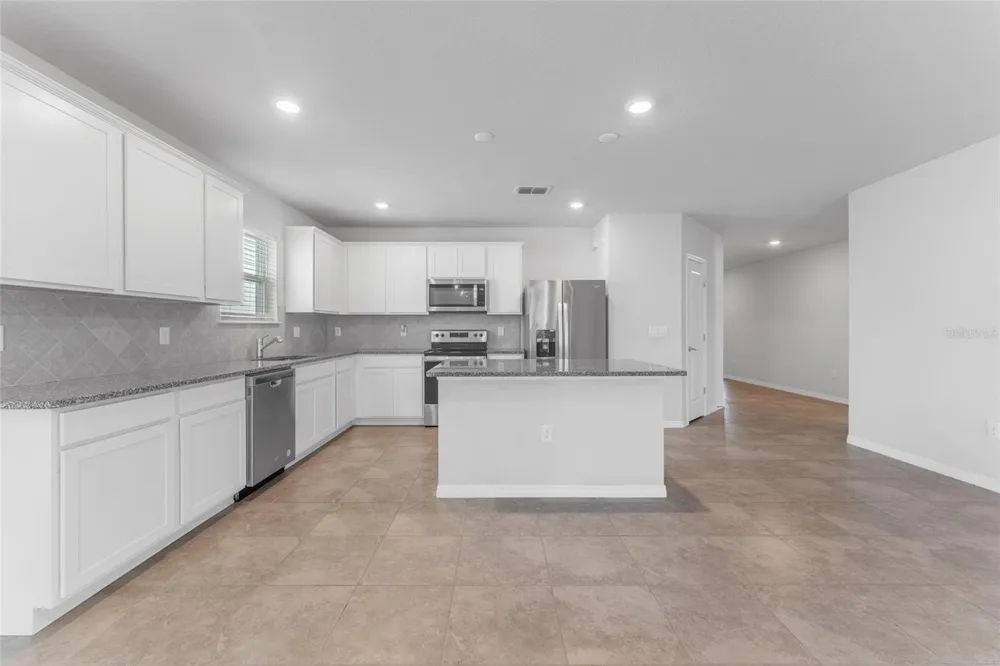 9642 SUMMERS CAY CIRCLE Thonotosassa, FL 33592