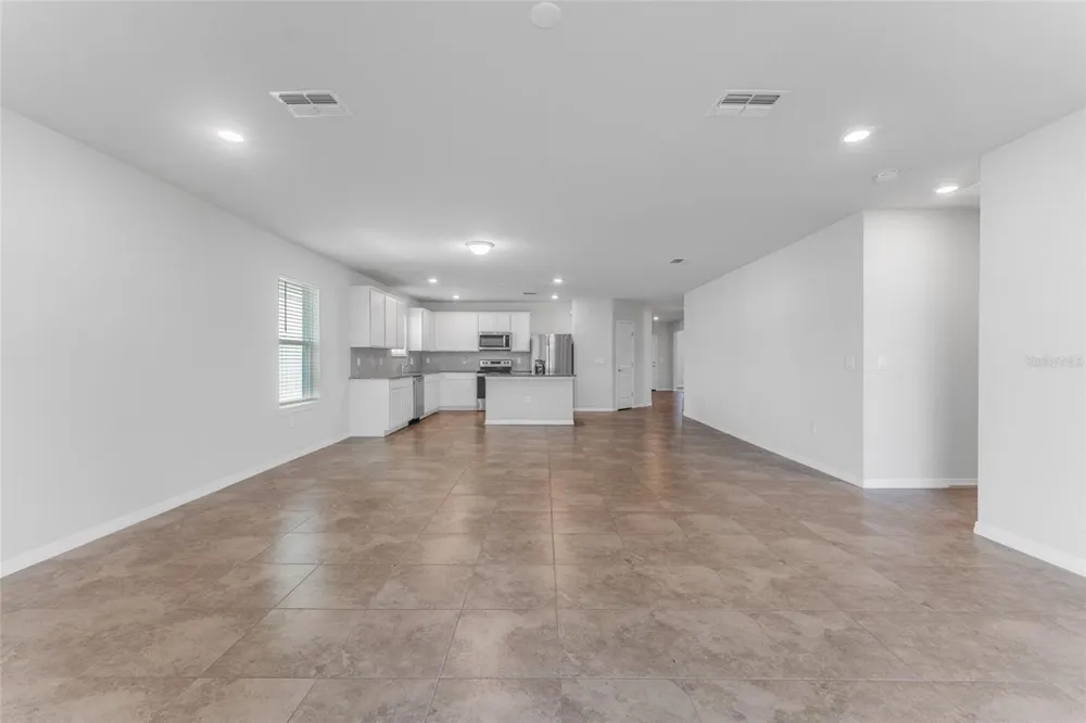 9642 SUMMERS CAY CIRCLE Thonotosassa, FL 33592