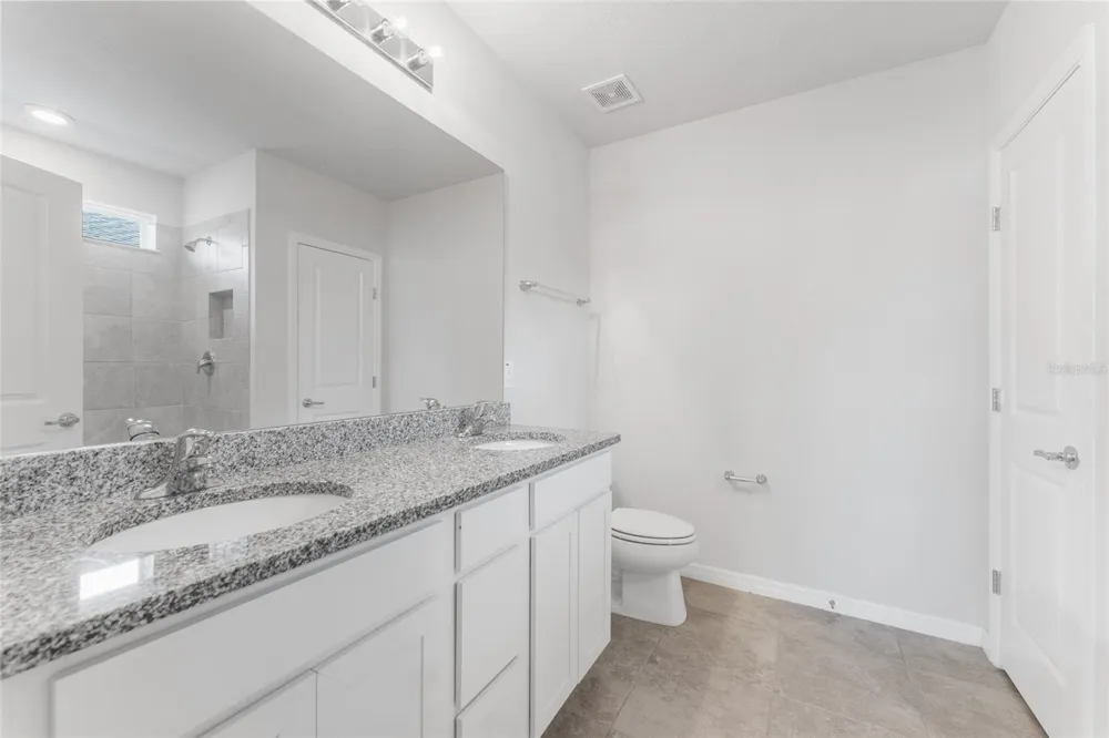 9642 SUMMERS CAY CIRCLE Thonotosassa, FL 33592