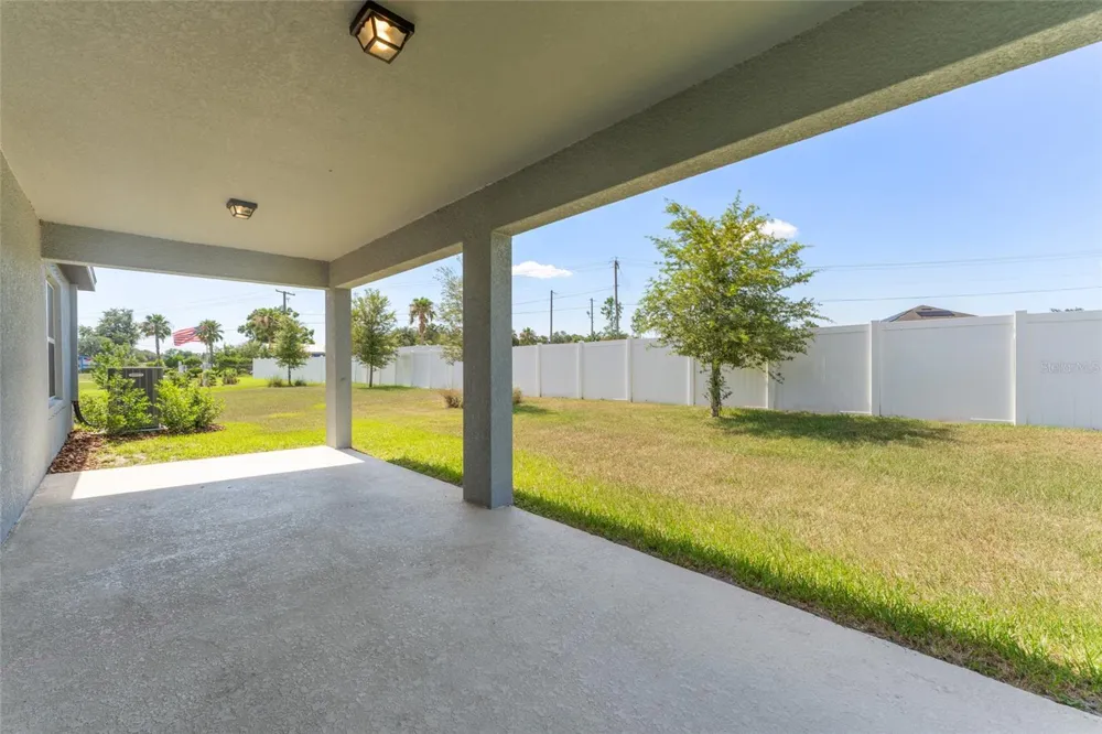 9642 SUMMERS CAY CIRCLE Thonotosassa, FL 33592