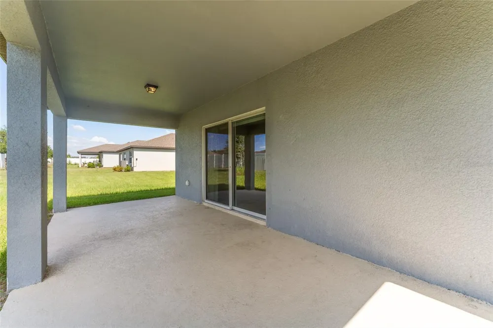 9642 SUMMERS CAY CIRCLE Thonotosassa, FL 33592