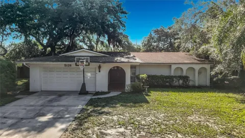 5126 ROLLING HILLS COURT