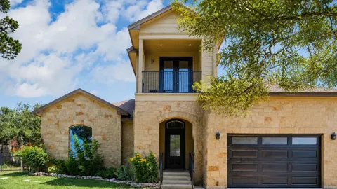 901 Panorama Drive