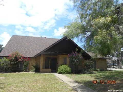 412 Chaparral Dr.