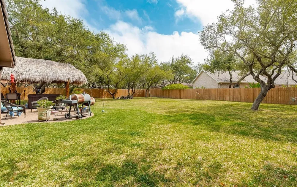 3111 Traylor Boulevard Rockport, TX 78382