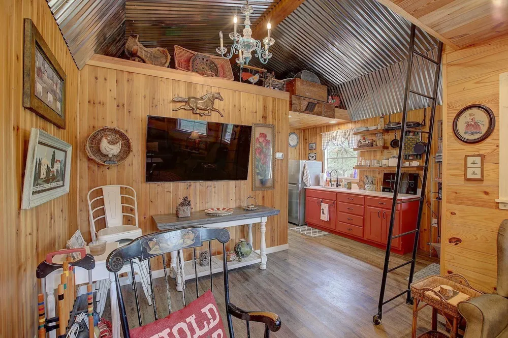 4838 Rocky Creek Road La Grange, TX 78945