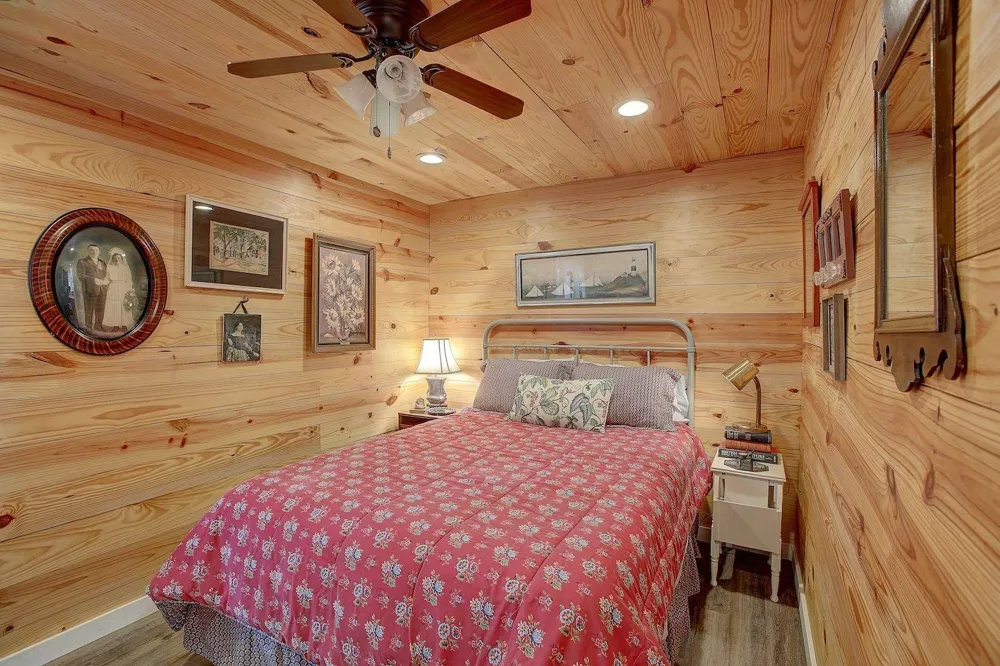 4838 Rocky Creek Road La Grange, TX 78945