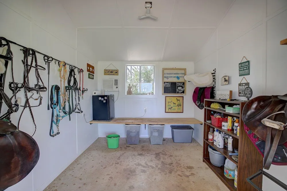 4838 Rocky Creek Road La Grange, TX 78945