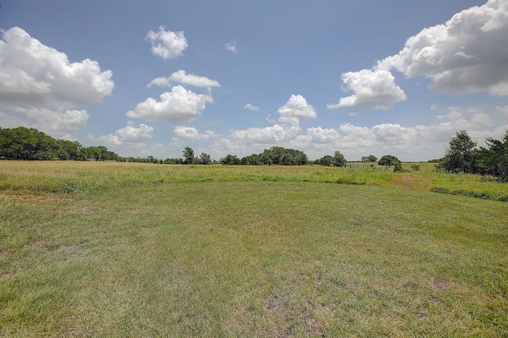4838 Rocky Creek Road La Grange, TX 78945