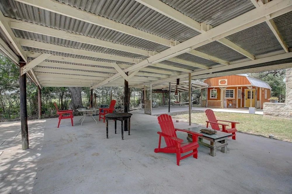 4838 Rocky Creek Road La Grange, TX 78945