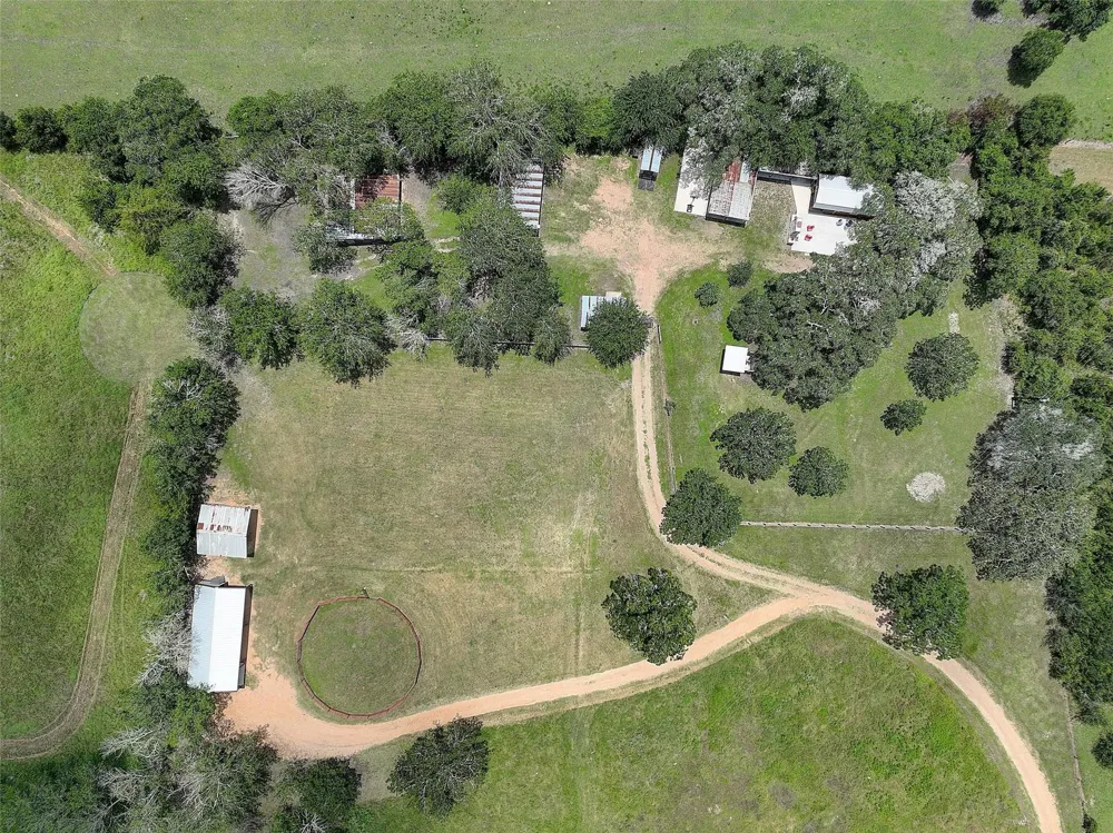 4838 Rocky Creek Road La Grange, TX 78945