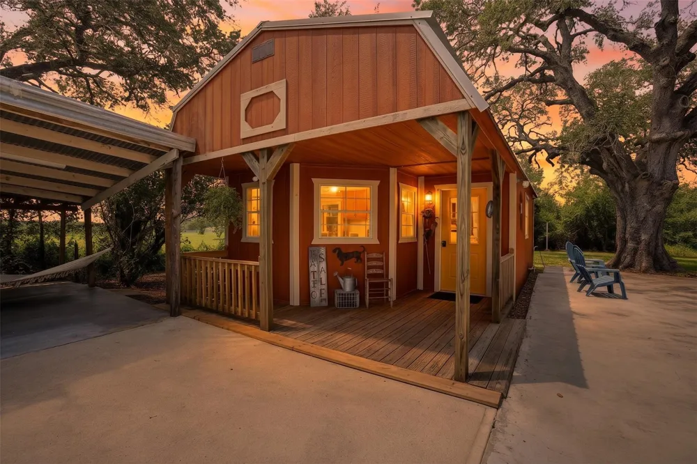 4838 Rocky Creek Road La Grange, TX 78945