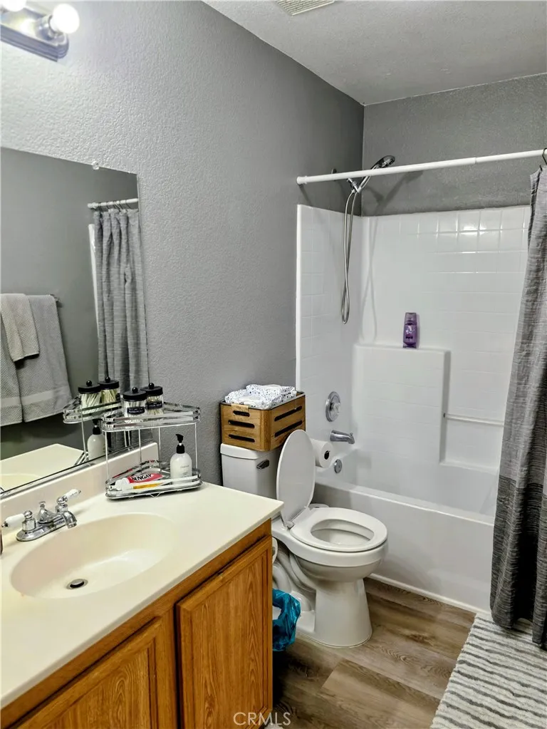 11324 Villa Street Adelanto, CA 92301