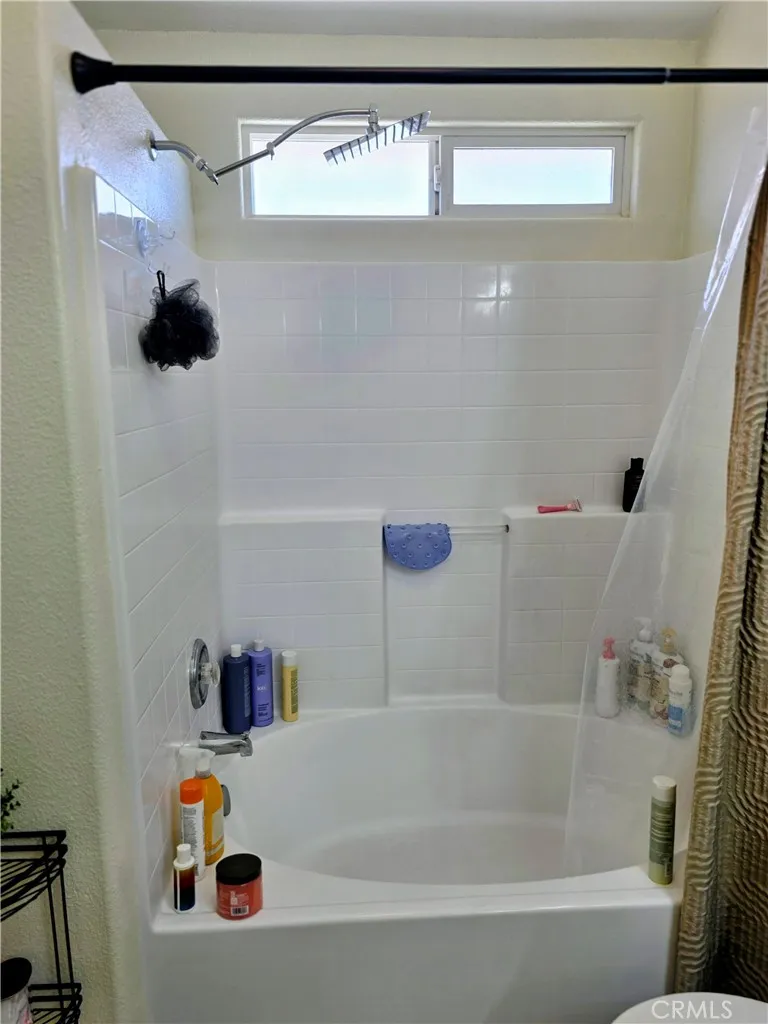 11324 Villa Street Adelanto, CA 92301