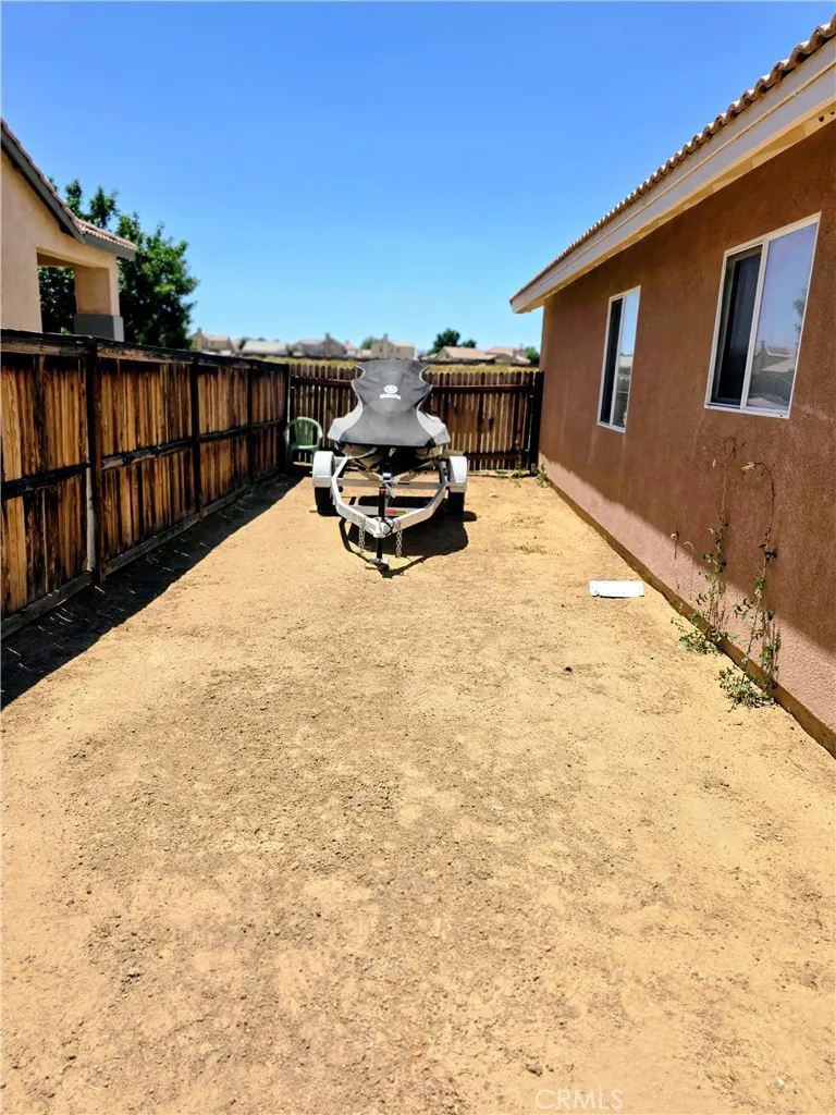 11324 Villa Street Adelanto, CA 92301