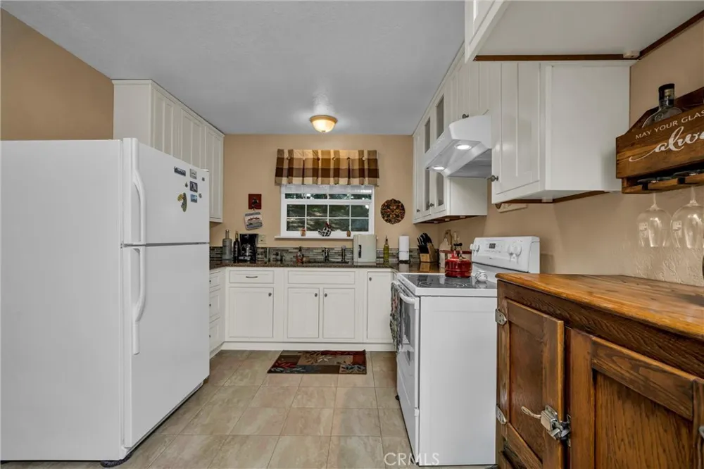 16635 Mountain View Drive Cobb, CA 95426