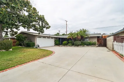 1107 E Walnut Avenue