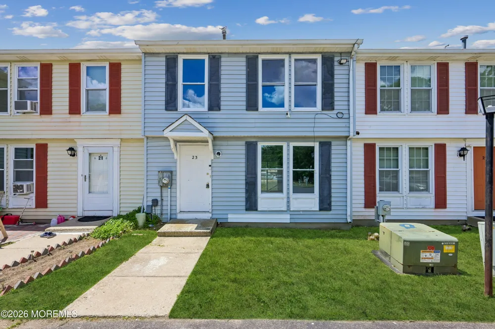 23 Theresa Court Galloway, NJ 08205