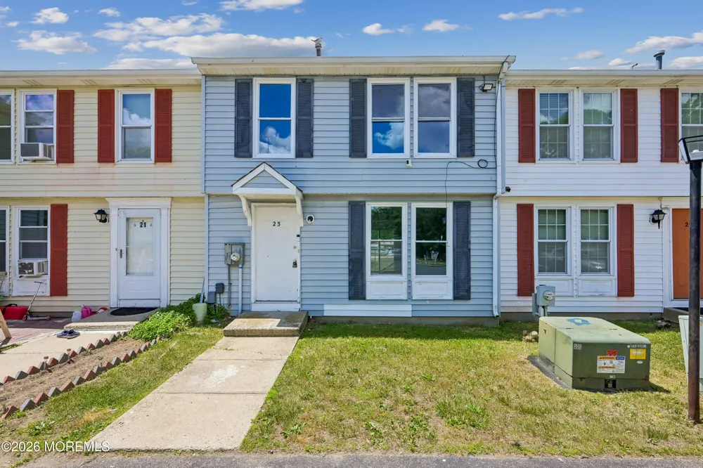 23 Theresa Court Galloway, NJ 08205