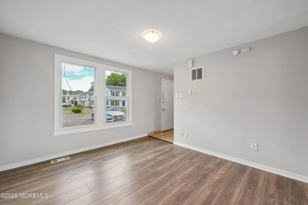 23 Theresa Court Galloway, NJ 08205