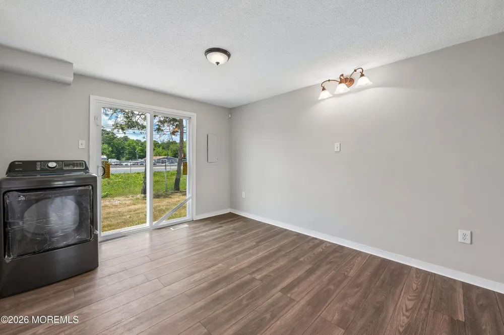 23 Theresa Court Galloway, NJ 08205