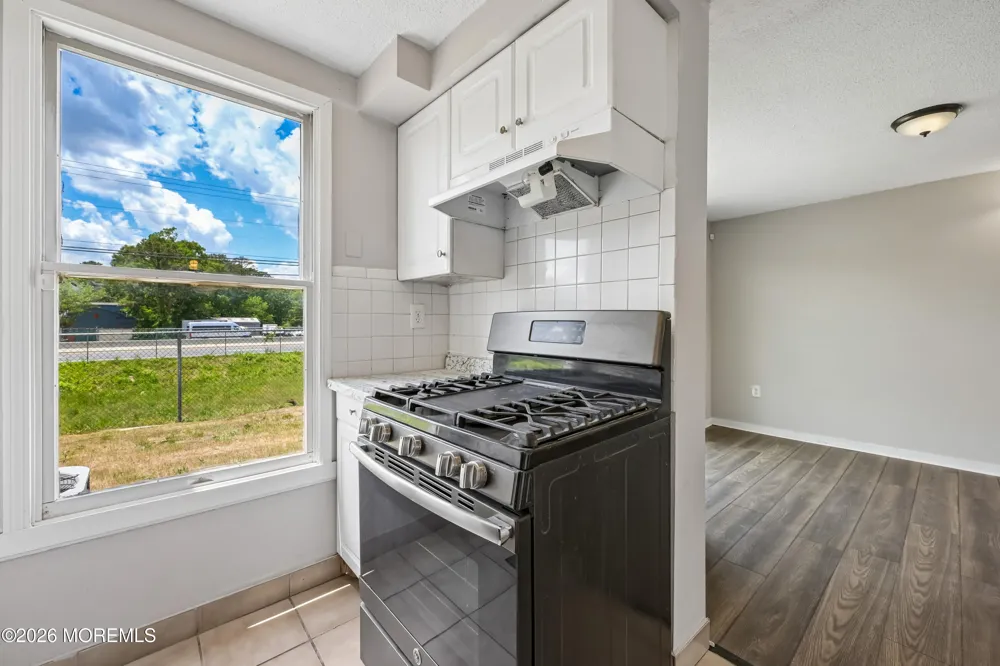 23 Theresa Court Galloway, NJ 08205